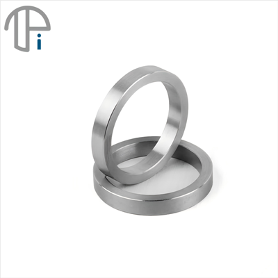 Sú titánové prstene ťažké alebo ľahké?